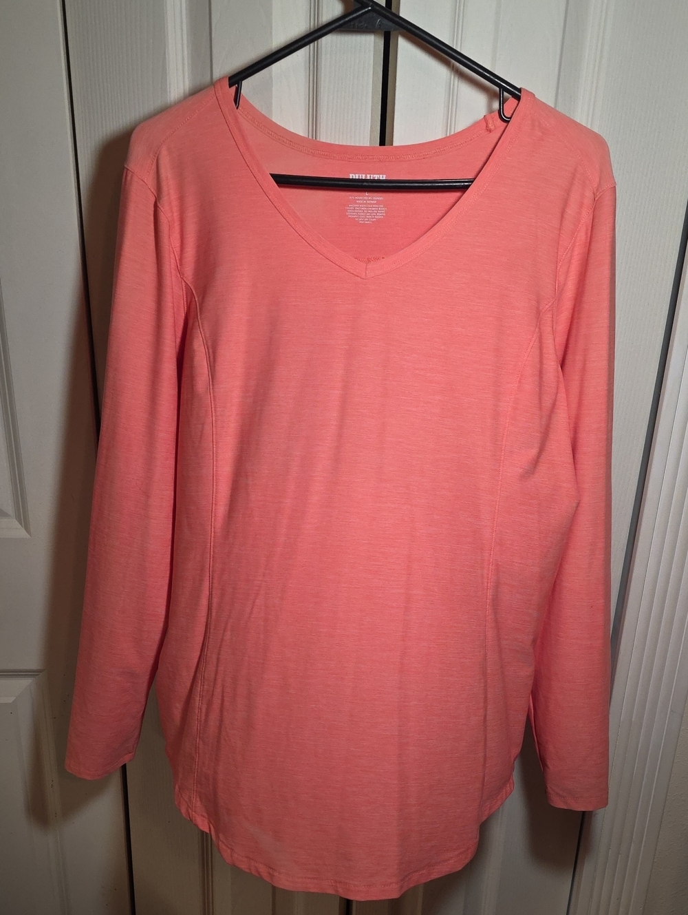 Duluth Trading Co Coral Pink V‑Neck Long Sleeve Tee